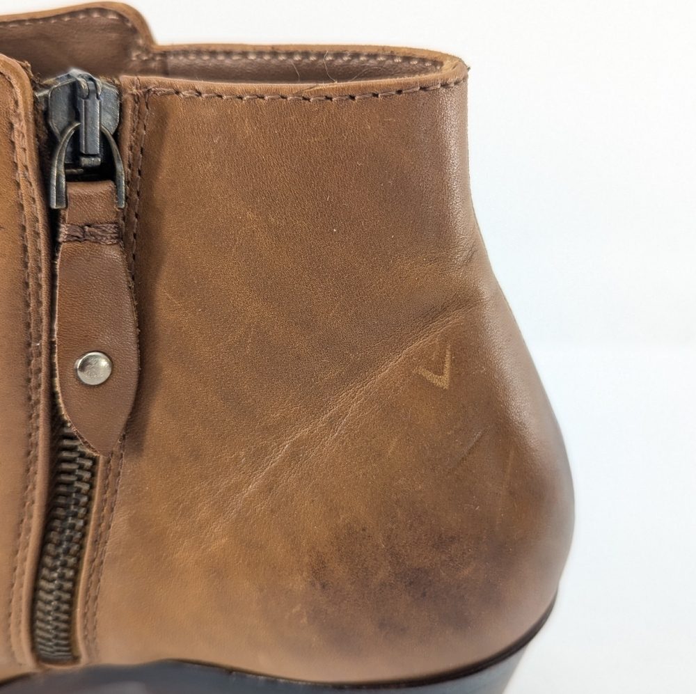 Thursday Everyday Toffee Downtown Leather Ankle Bootie Tan Brown Fall Size 8.5 - Picture 13 of 16